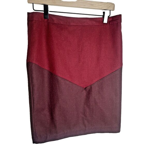 Tommy Hilfiger Dresses & Skirts - Tommy Hilfiger Wool Blend Pencil Skirt Women's Size 8 Plum Maroon Chevron Lined